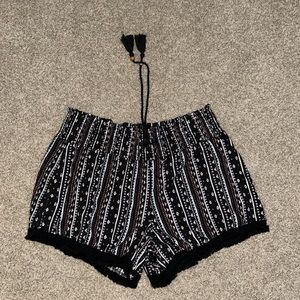 BOHO SHORTS